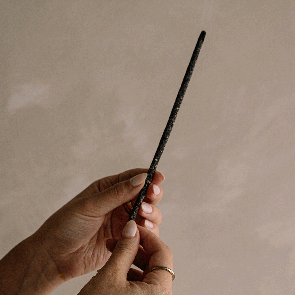 Palo Santo Incense Sticks – 7 Hand-Rolled Sticks from Peru